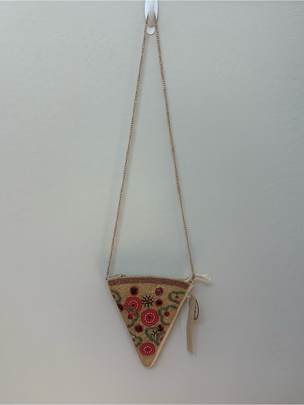 Beaded Triangle Pizza Slice Crossbody Bag in Tan, Green, and Red - Picture 3 of 7